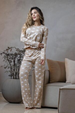 Pijama corazones café